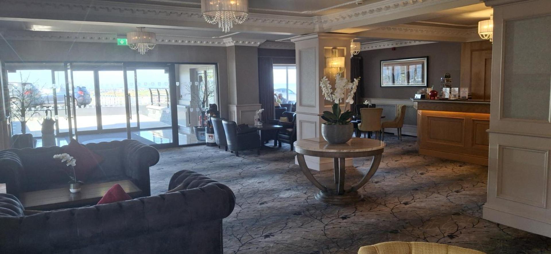 Royal Court Hotel 포트러시 외부 사진